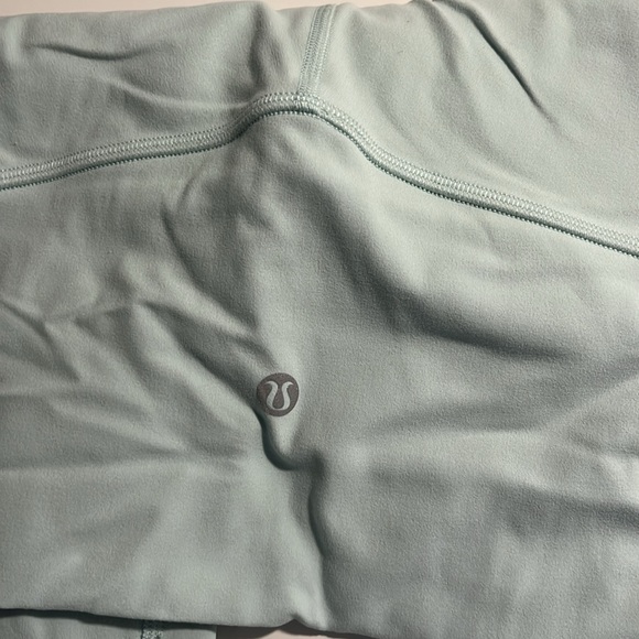 Lululemon tealish leggings size 4 - Picture 3 of 4